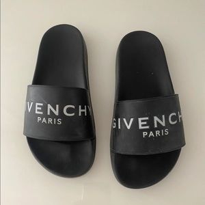 Givenchy Slides sz 7